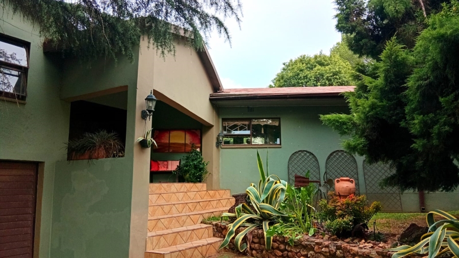 4 Bedroom Property for Sale in Glen Donald A H Gauteng