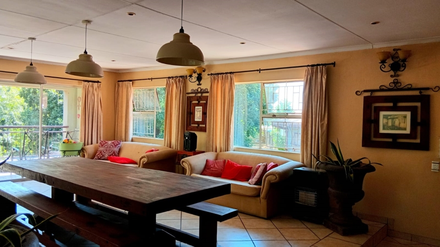 4 Bedroom Property for Sale in Glen Donald A H Gauteng