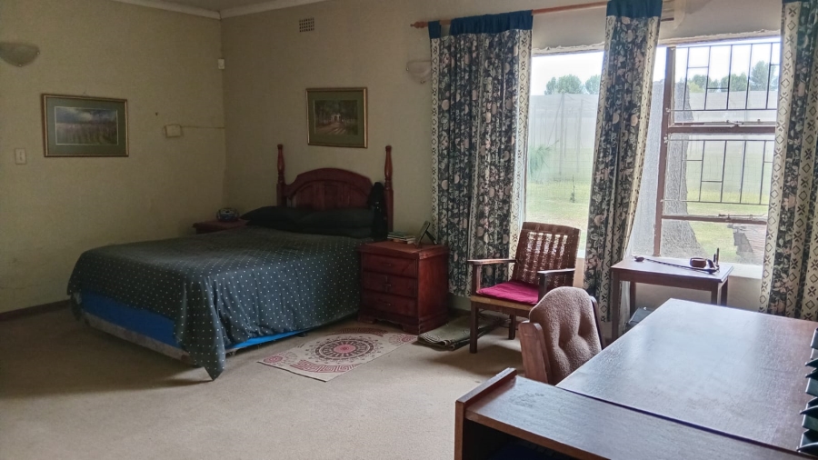 4 Bedroom Property for Sale in Glen Donald A H Gauteng