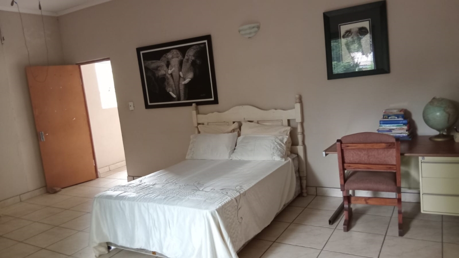 4 Bedroom Property for Sale in Glen Donald A H Gauteng