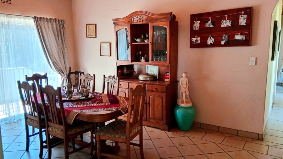 4 Bedroom Property for Sale in Glen Donald A H Gauteng