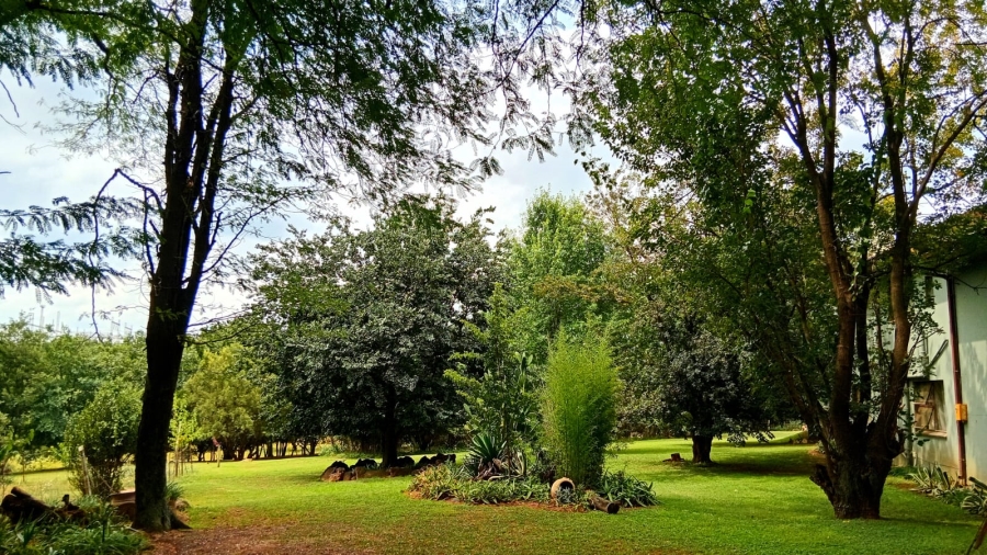 4 Bedroom Property for Sale in Glen Donald A H Gauteng