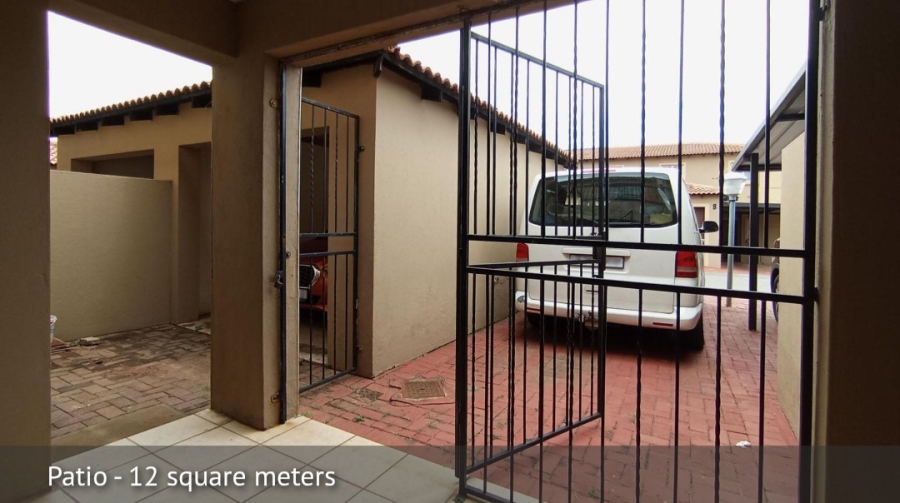 2 Bedroom Property for Sale in Annlin Gauteng