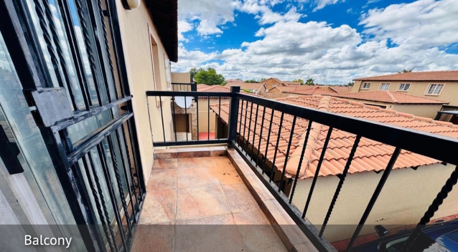 2 Bedroom Property for Sale in Annlin Gauteng