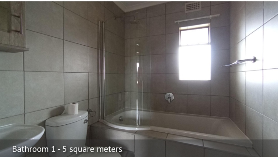 2 Bedroom Property for Sale in Heuweloord Gauteng