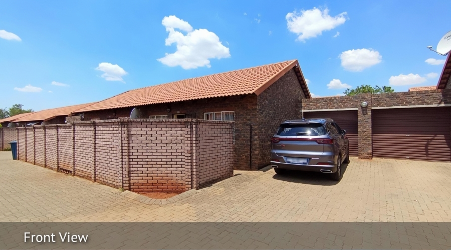2 Bedroom Property for Sale in The Orchards Gauteng
