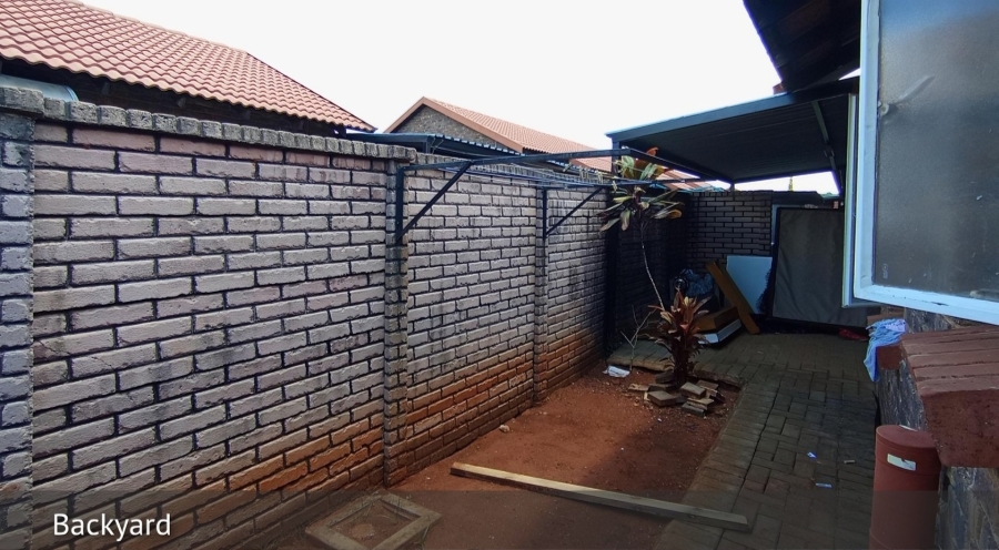 2 Bedroom Property for Sale in The Orchards Gauteng