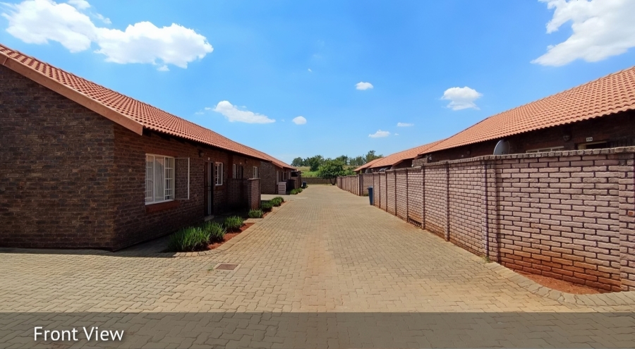 2 Bedroom Property for Sale in The Orchards Gauteng