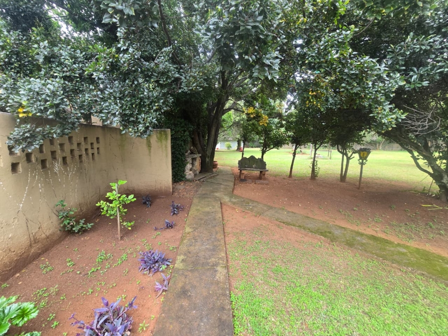 5 Bedroom Property for Sale in Glen Donald A H Gauteng