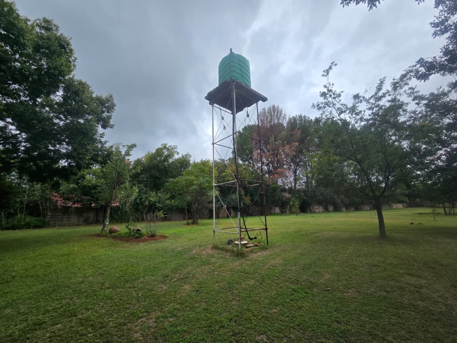 5 Bedroom Property for Sale in Glen Donald A H Gauteng