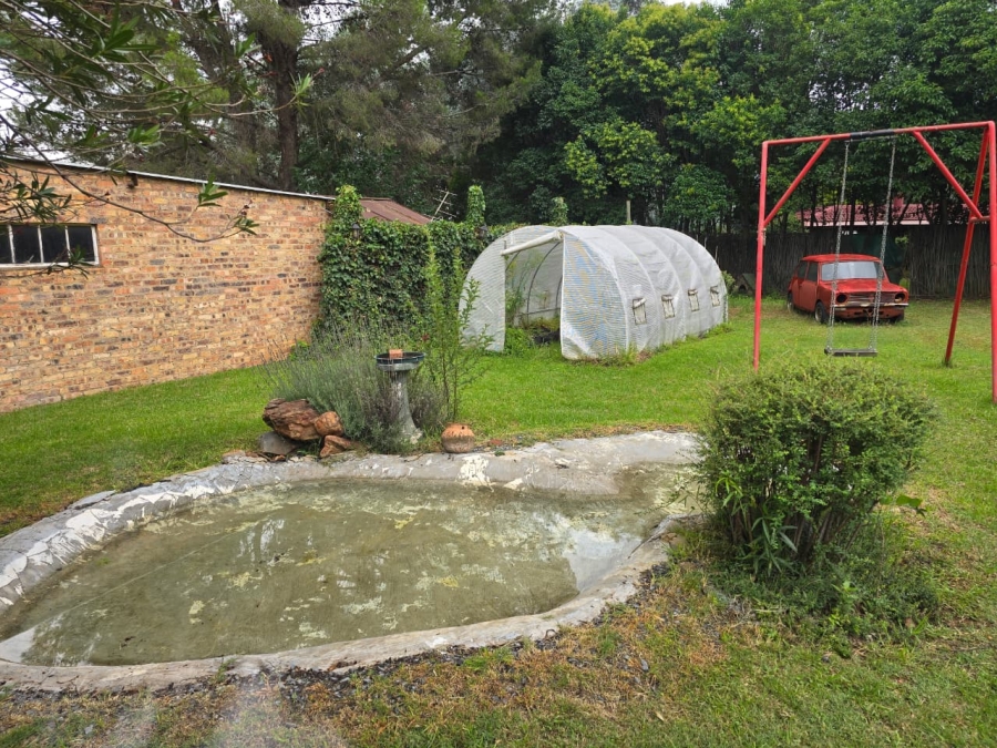 5 Bedroom Property for Sale in Glen Donald A H Gauteng