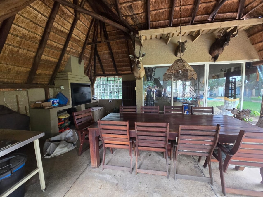 5 Bedroom Property for Sale in Glen Donald A H Gauteng