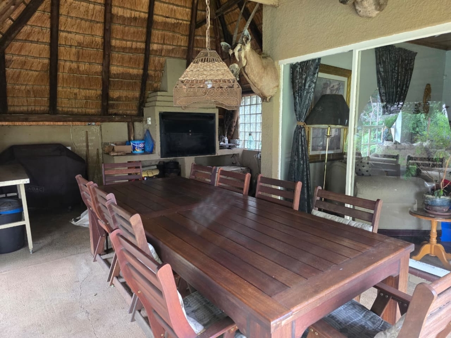 5 Bedroom Property for Sale in Glen Donald A H Gauteng