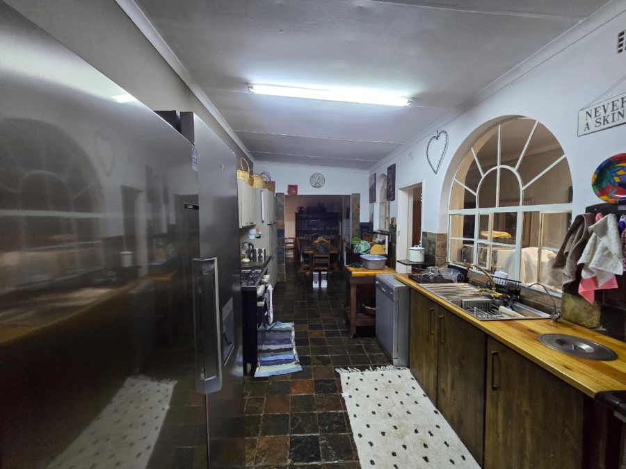 5 Bedroom Property for Sale in Glen Donald A H Gauteng