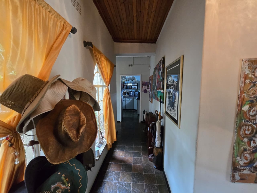 5 Bedroom Property for Sale in Glen Donald A H Gauteng