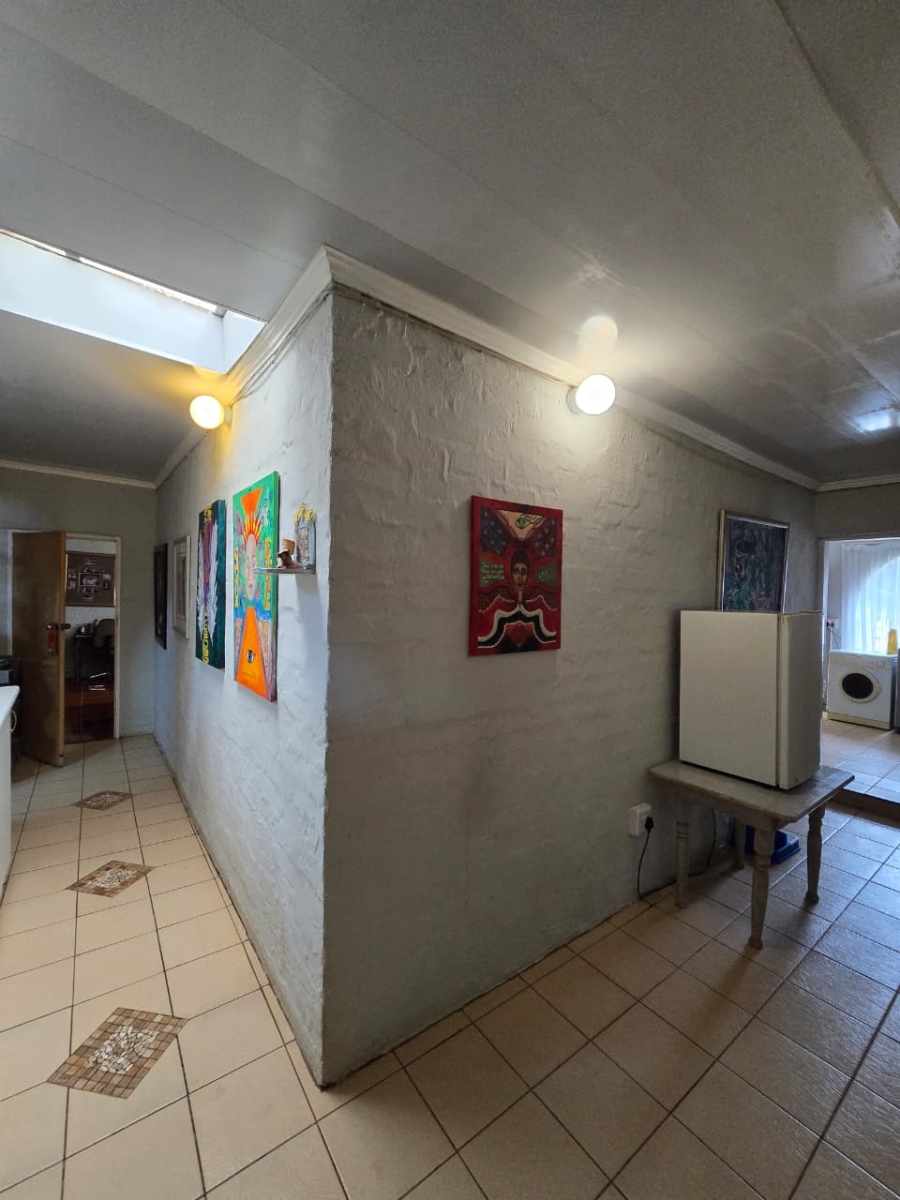 5 Bedroom Property for Sale in Glen Donald A H Gauteng