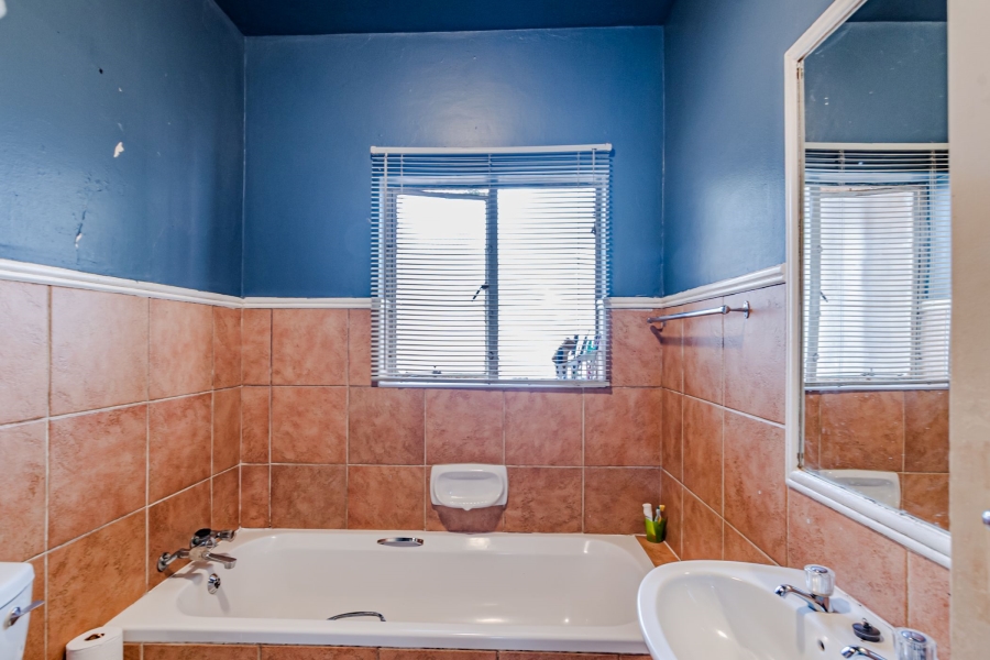 2 Bedroom Property for Sale in Equestria Gauteng