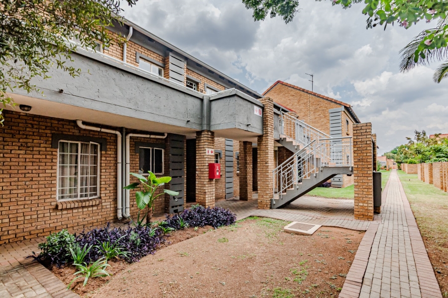 2 Bedroom Property for Sale in Equestria Gauteng