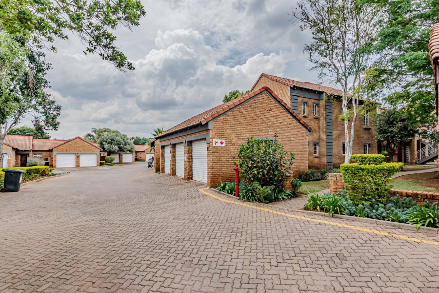 2 Bedroom Property for Sale in Equestria Gauteng