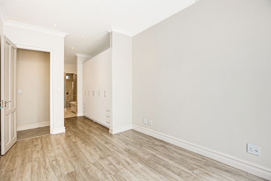 2 Bedroom Property for Sale in Bryanston Gauteng