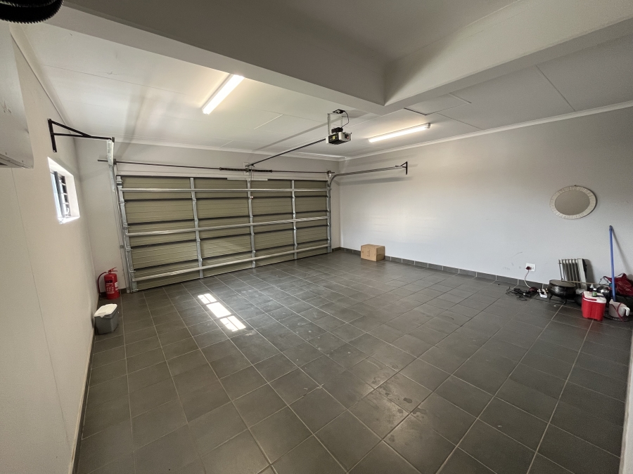 To Let 4 Bedroom Property for Rent in North Riding Gauteng