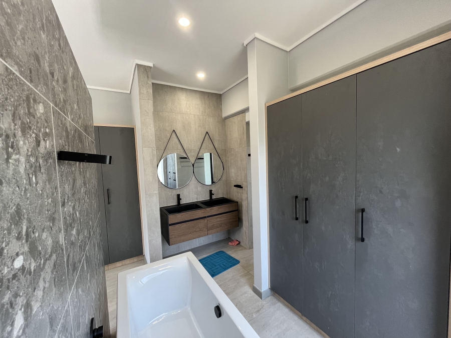 To Let 4 Bedroom Property for Rent in North Riding Gauteng