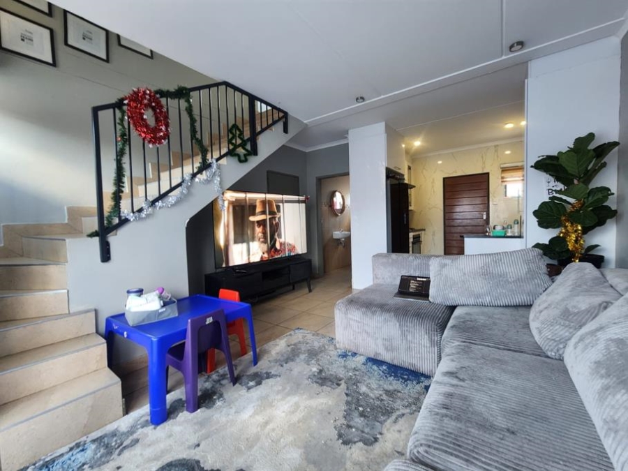 3 Bedroom Property for Sale in Albertsdal Gauteng