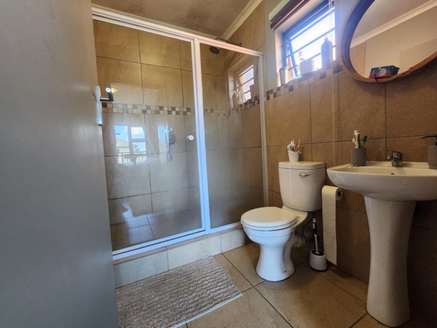 3 Bedroom Property for Sale in Albertsdal Gauteng