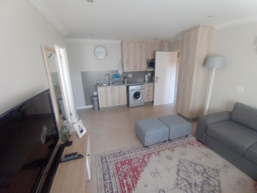 5 Bedroom Property for Sale in Bassonia Gauteng