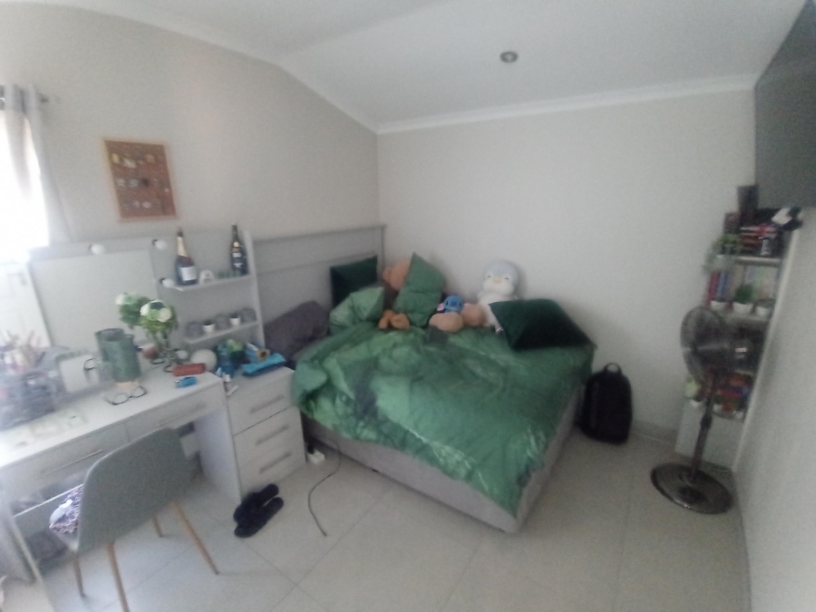 5 Bedroom Property for Sale in Bassonia Gauteng