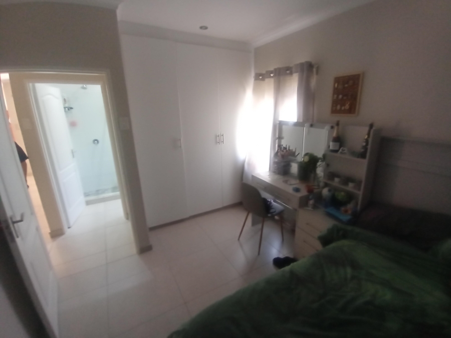 5 Bedroom Property for Sale in Bassonia Gauteng