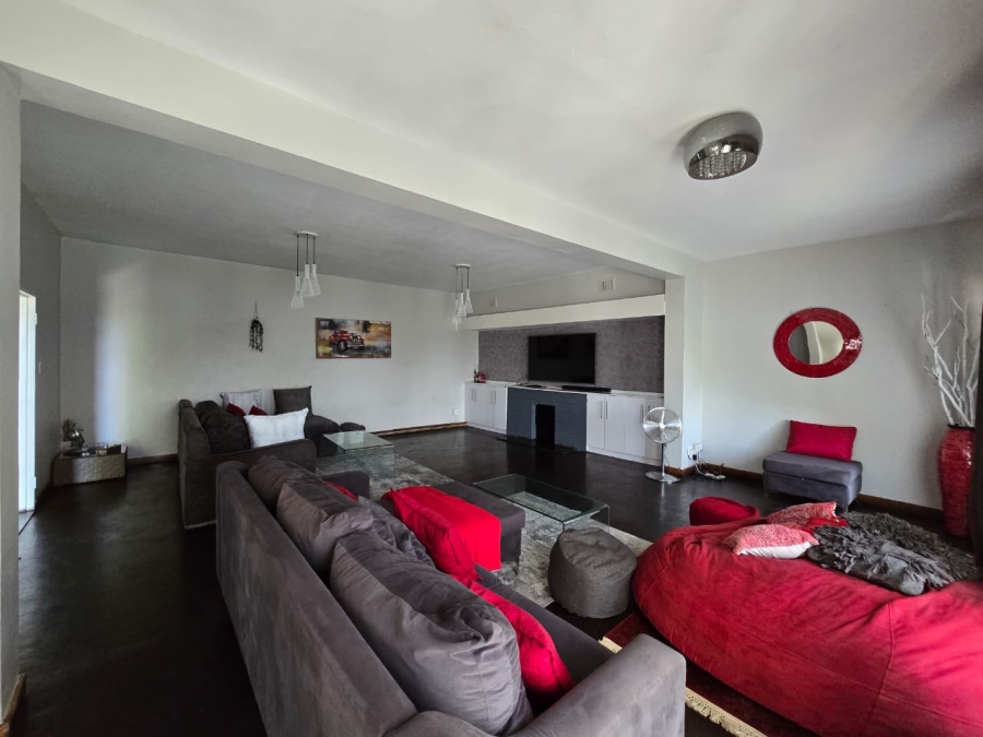 4 Bedroom Property for Sale in Pretoria North Gauteng