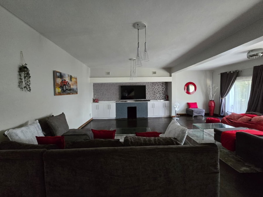 4 Bedroom Property for Sale in Pretoria North Gauteng