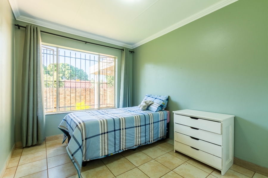 3 Bedroom Property for Sale in Die Wilgers Gauteng