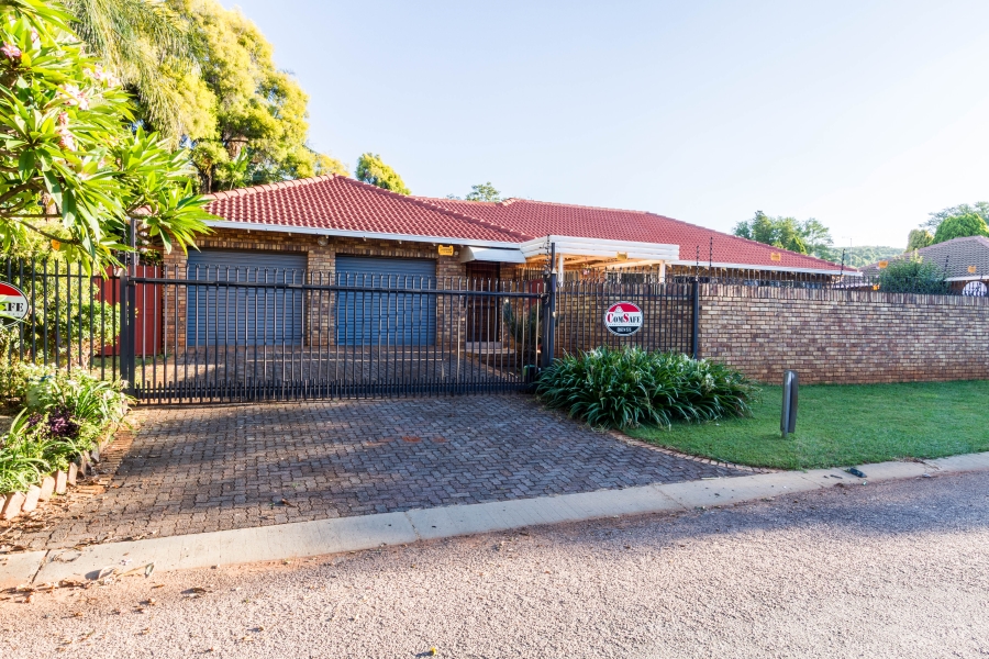 3 Bedroom Property for Sale in Die Wilgers Gauteng