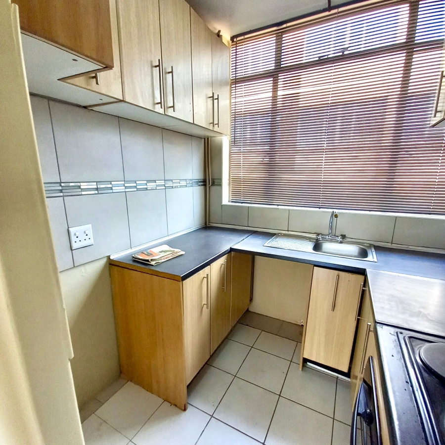 2 Bedroom Property for Sale in Waverley Gauteng
