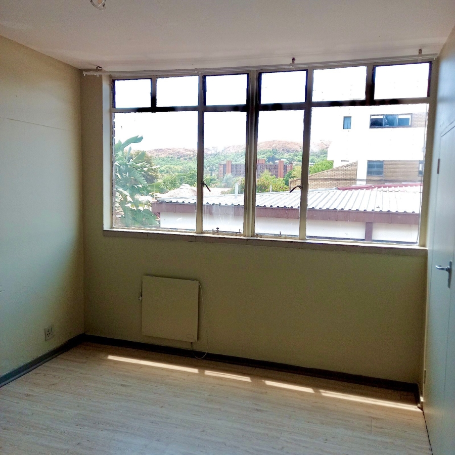 2 Bedroom Property for Sale in Waverley Gauteng