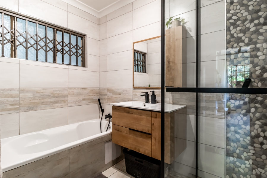 3 Bedroom Property for Sale in Wonderboom South Gauteng