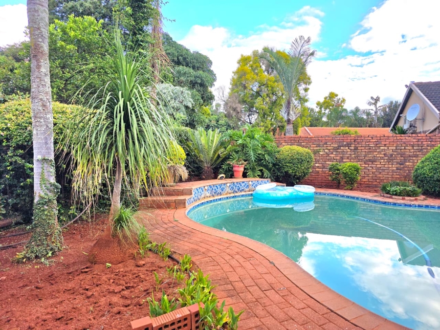To Let 3 Bedroom Property for Rent in Dorandia Gauteng