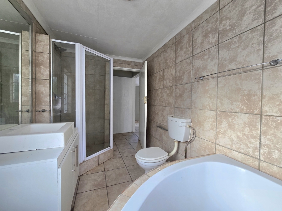 3 Bedroom Property for Sale in Amandasig Gauteng