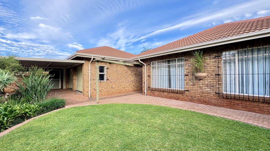 2 Bedroom Property for Sale in Annlin Gauteng