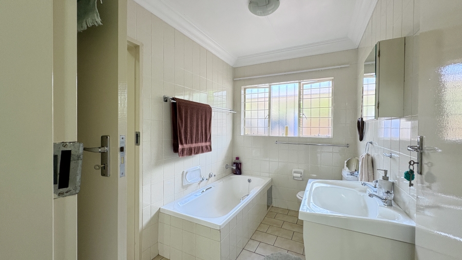 2 Bedroom Property for Sale in Annlin Gauteng