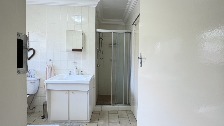 2 Bedroom Property for Sale in Annlin Gauteng