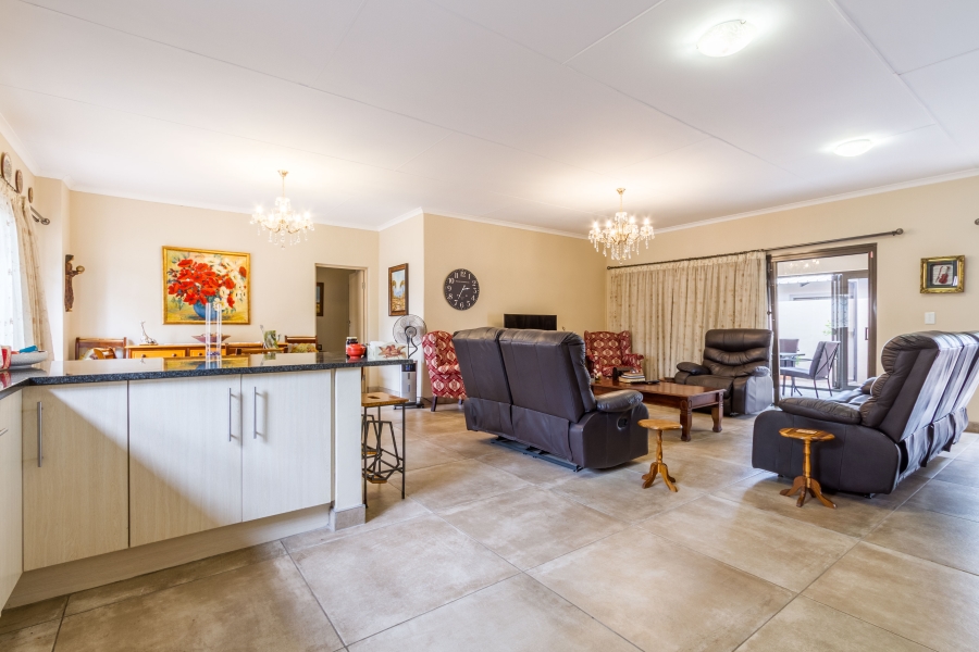 3 Bedroom Property for Sale in Silver Lakes Gauteng