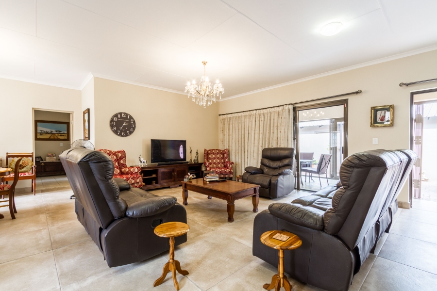 3 Bedroom Property for Sale in Silver Lakes Gauteng