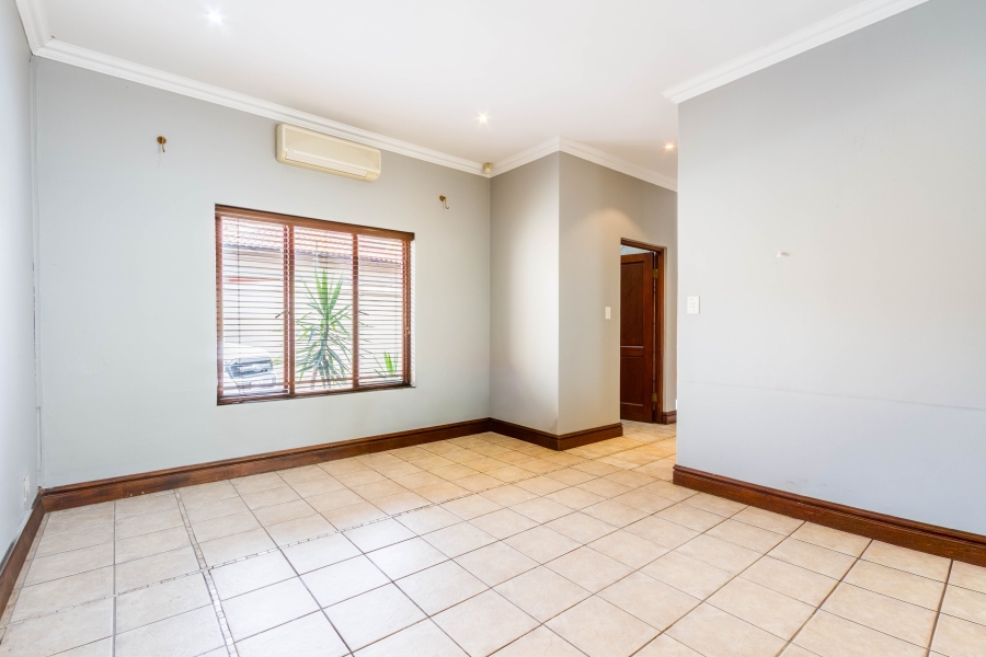 3 Bedroom Property for Sale in Six Fountains Residential Estate Gauteng