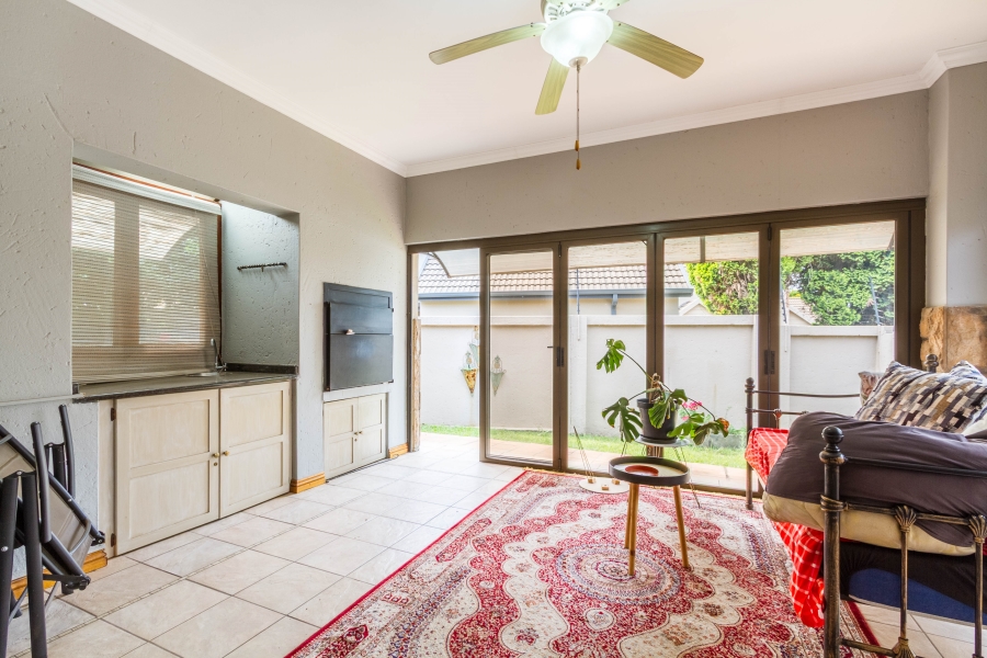 3 Bedroom Property for Sale in Six Fountains Residential Estate Gauteng