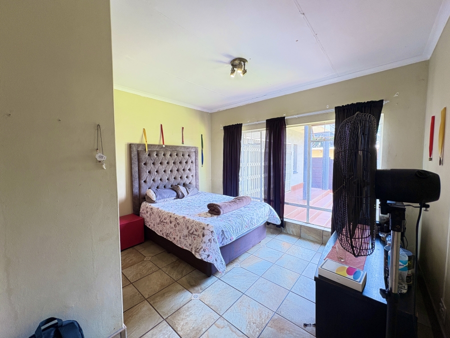 4 Bedroom Property for Sale in Sinoville Gauteng