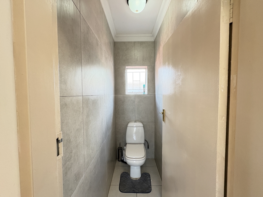 4 Bedroom Property for Sale in Sinoville Gauteng