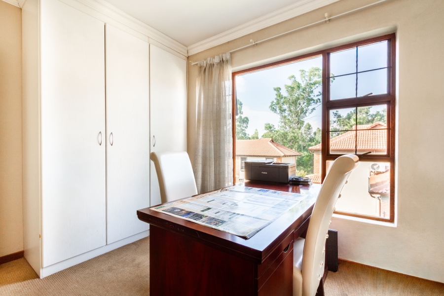 3 Bedroom Property for Sale in Equestria Gauteng